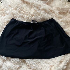Contour by Beach Scene Black Swim Skirt Bottoms Sz 6